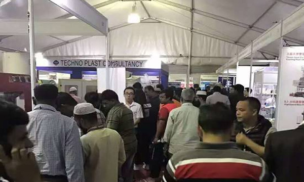 jbo���� �����12���ϼ�������չ��������һ�����ض������г�