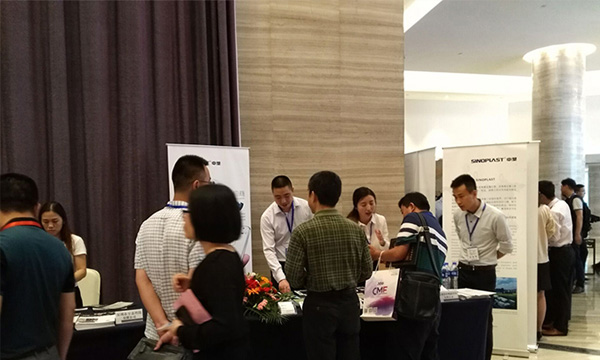 �ڶ��조ɫ���������������������գ�CMF�������������̳